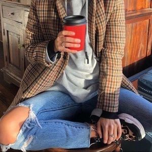 Meet your Posher, Ana